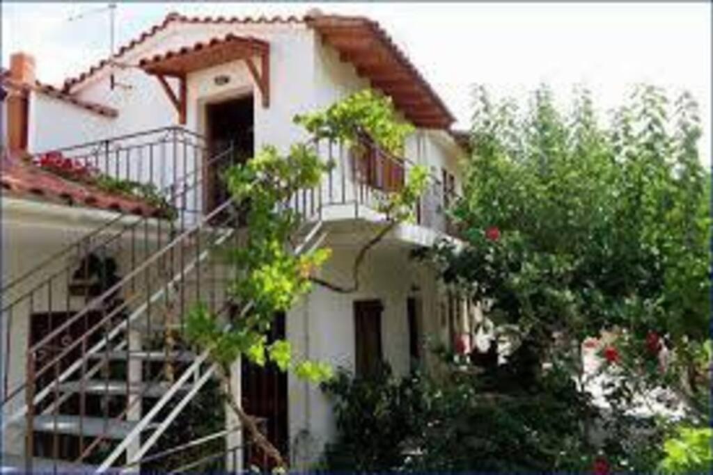 아르메니스티스 Δίχωρο Στούντιο Στον Κέντρο Του Αρμενιστή 아파트 외부 사진